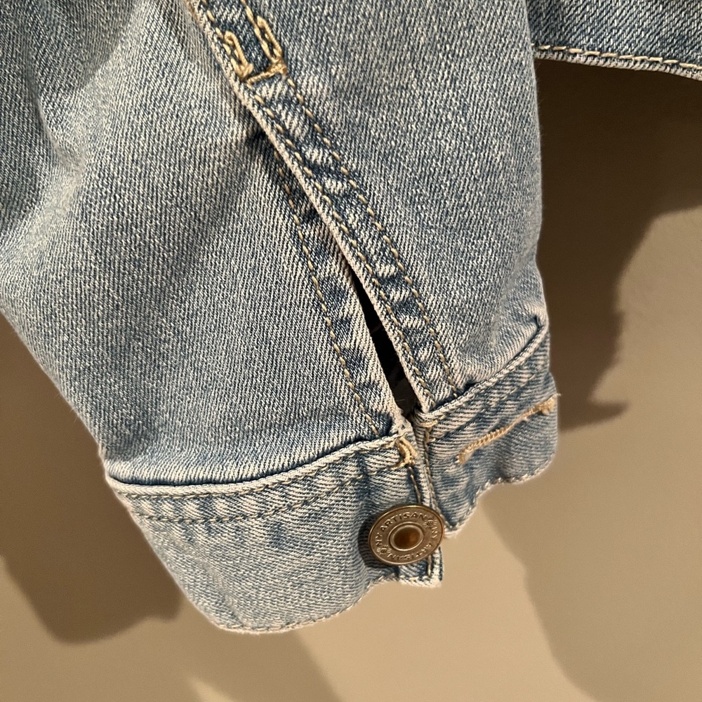 Artisan Ny Women's Classic Blue Jean Jacket size large - Picture 3 of 6